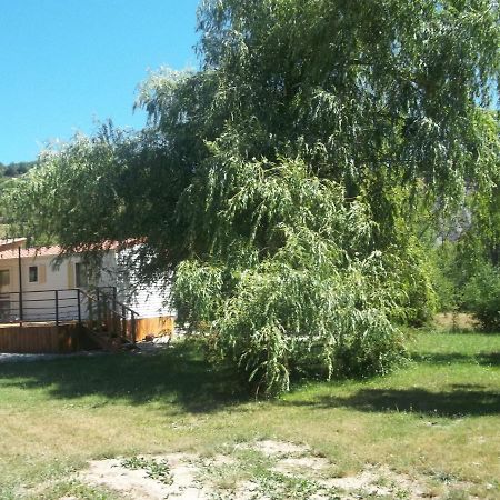 Bungalow Blieux Extérieur photo