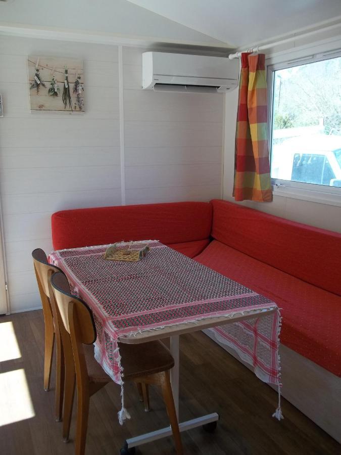 Bungalow Blieux Extérieur photo