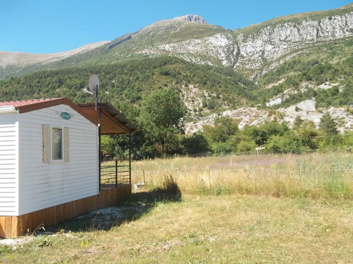 Bungalow Blieux Extérieur photo
