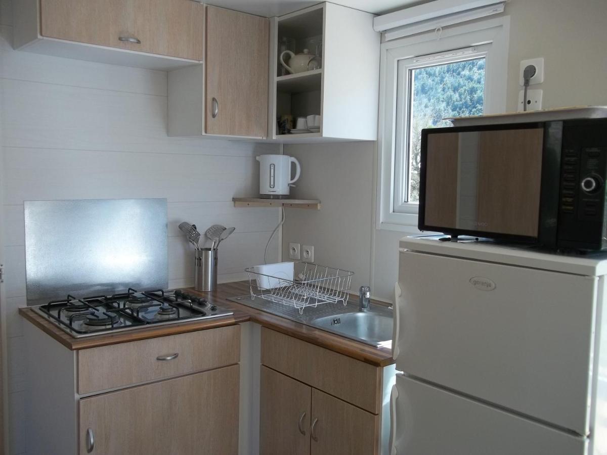 Bungalow Blieux Extérieur photo