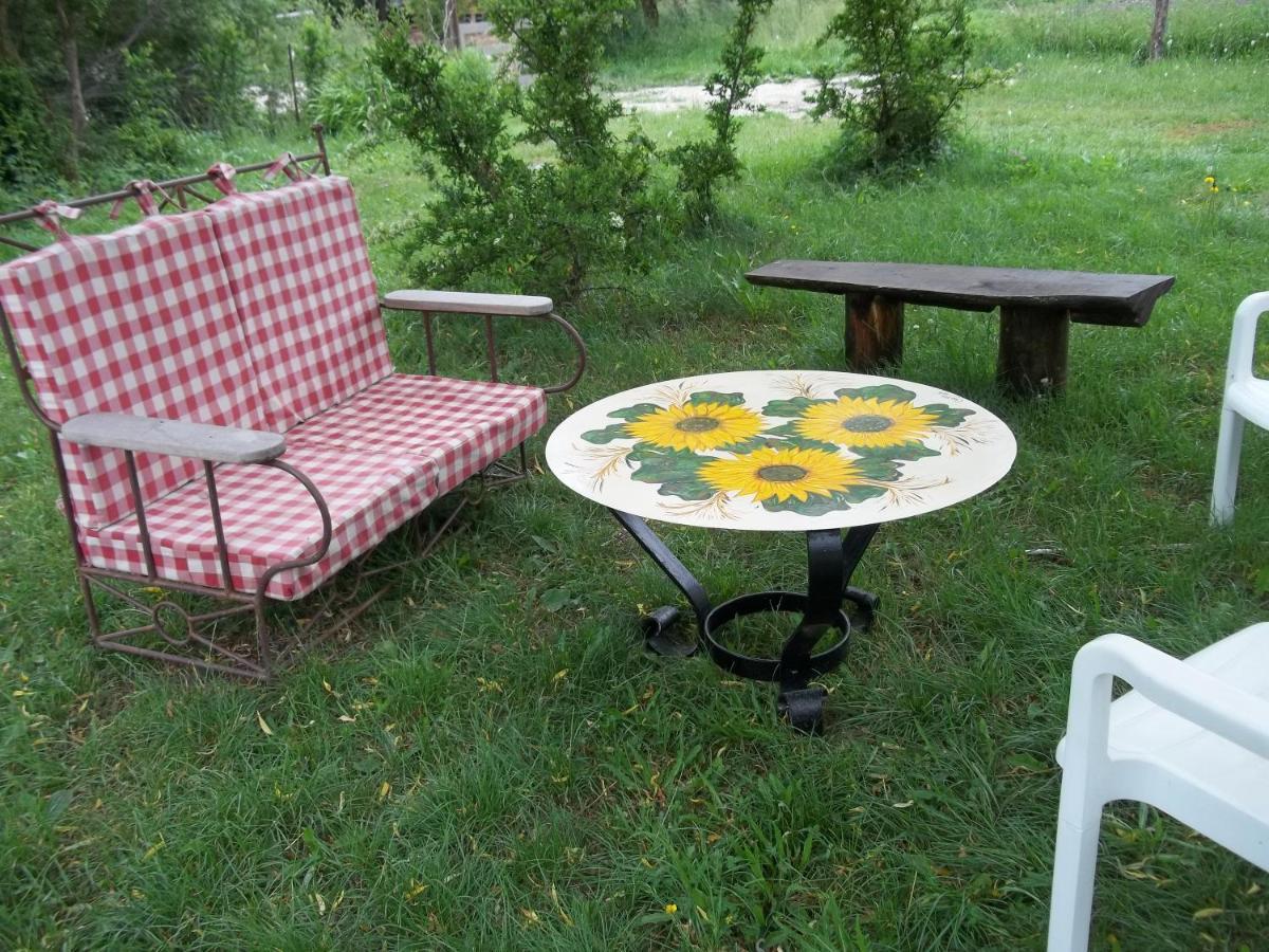 Bungalow Blieux Extérieur photo